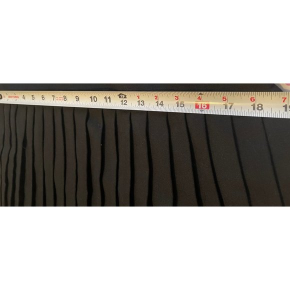 Jeffrey and Dara dress size 9 pleated bottom fit and flare black - Picture 7 of 8
